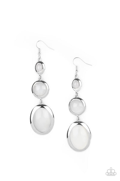 Paparazzi Accessories Retro Reality - White